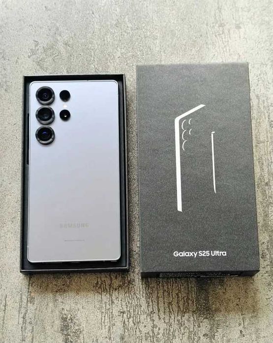 Samsung Galaxy S25 Ultra 5G 12GB/512GB Titanium Gray