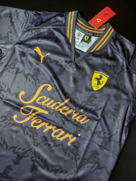 Camisola Ferrari x Ano do Cavalo