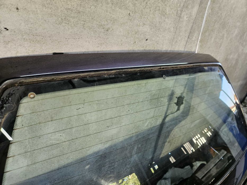 Klapa Bagażnika Tył Tylna  Szyba Lotka Spoiler VW Golf III GTI