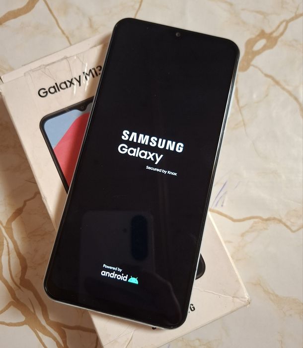 Телефон samsung m13