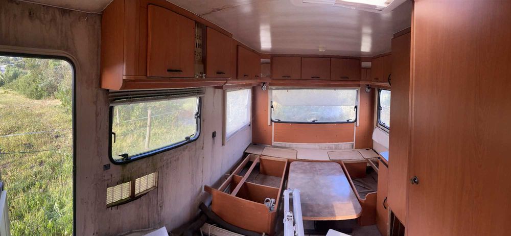 Caravana Adria – Projeto Vintage com Muito Potencial | Documentos OK