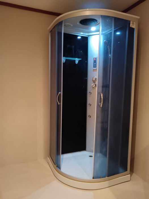 Cabine de hidromassagem em muito bom estado