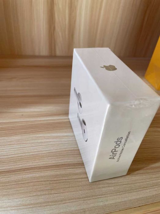 [Nowe nieuzywane] słuchawki bezprzewodowe Apple AirPods 4 gen