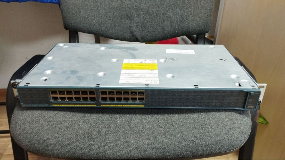 Керований комутатор Cisco Catalyst WS-C2960-24-S