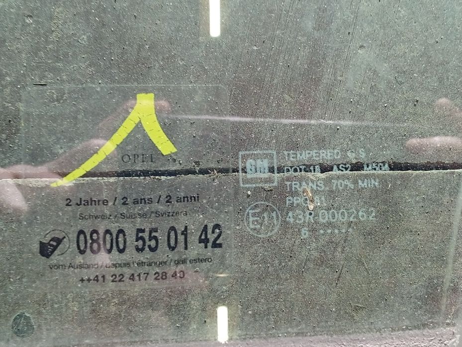 Скло ліве Opel meriva