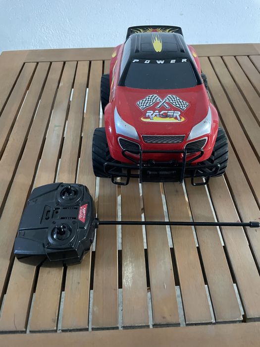Carro telecomandado