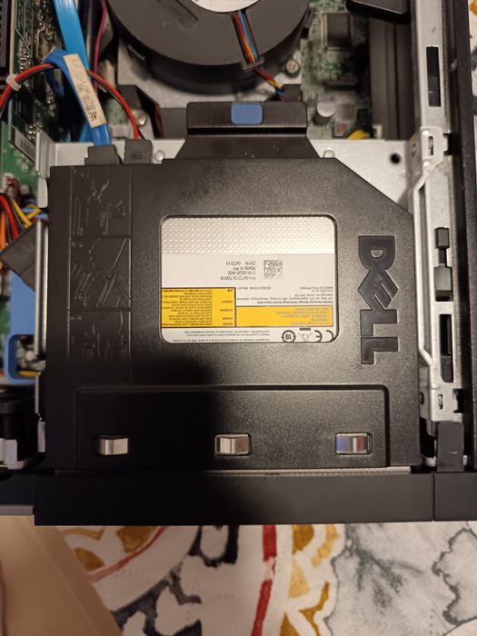 Torre Dell impecável muito bonita