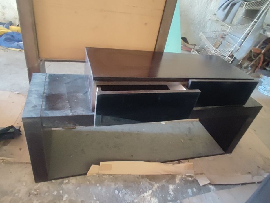 Vendo armário alto + armário TV