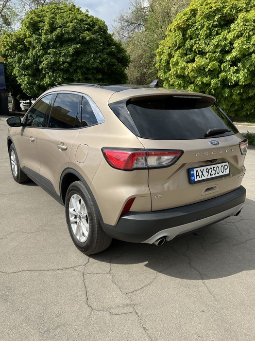 Ford escape SE 2021