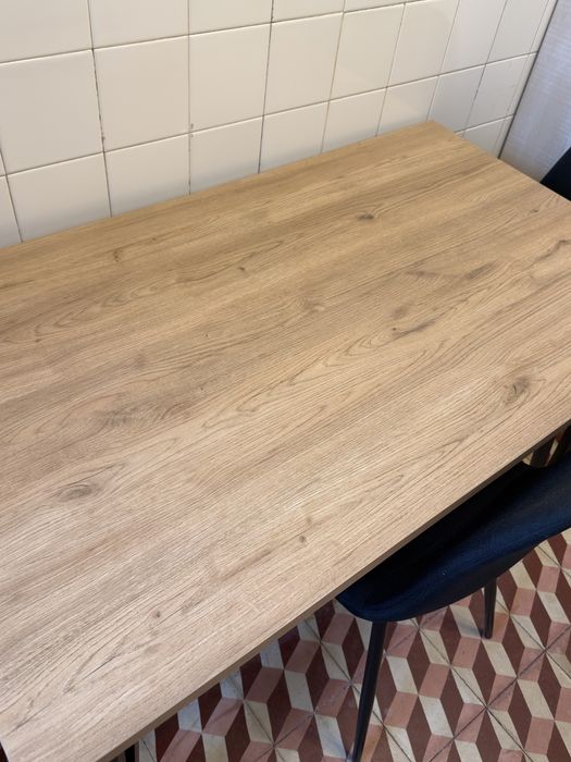 Mesa em ótimo estado