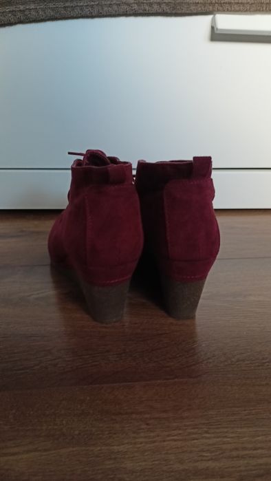 Kozaki botki za kostkę na koturnie rozowe