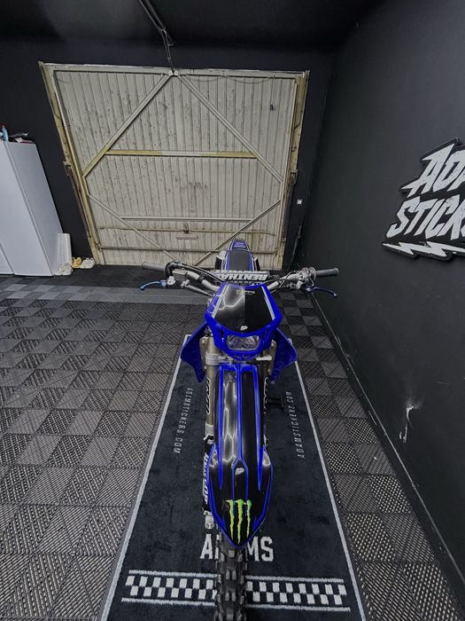 Yamaha yzf 250 matriculada