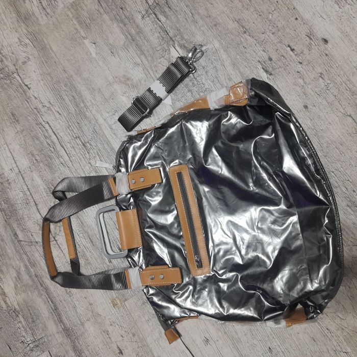 Srebrna nowa torebka shopper holo