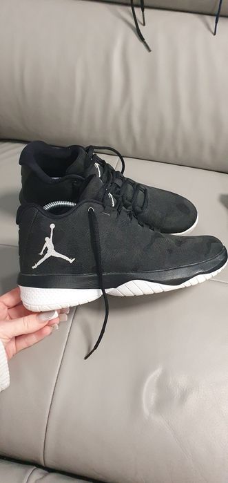 NIKE JORDAN B. FLY buty 40.5