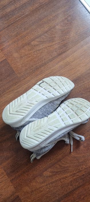 Adidas 36 1/3 białe podeszwy cloudfoam