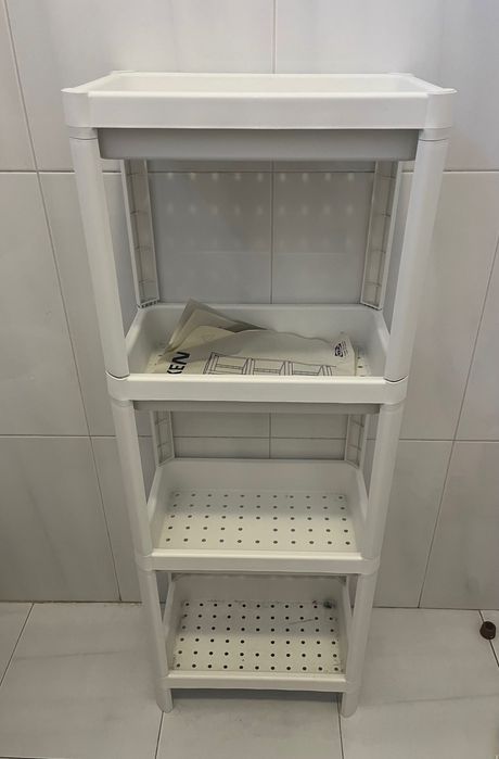 Estante IKEA de plástico branca – 6€
