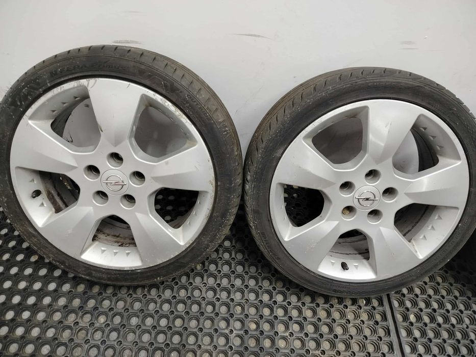 Alufelgi Opel z oponami 17 cali