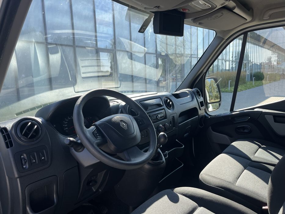 Wynajem Bus Dostawczy Renault Master