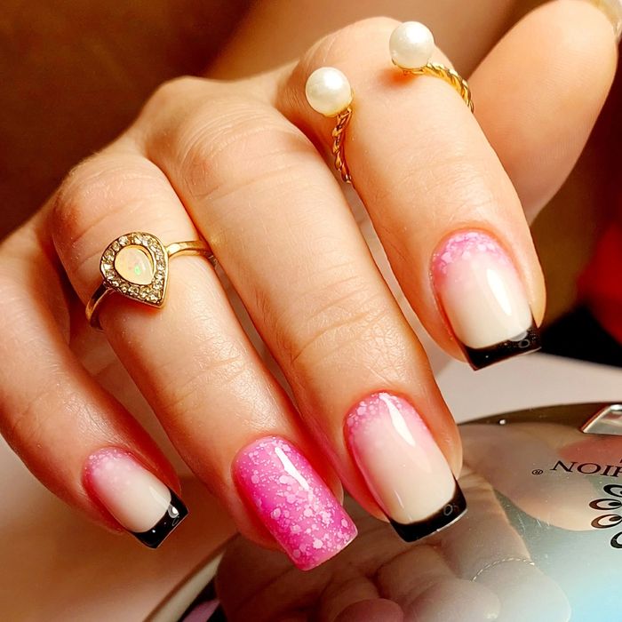 Маникюр, педикюр, наращивание.