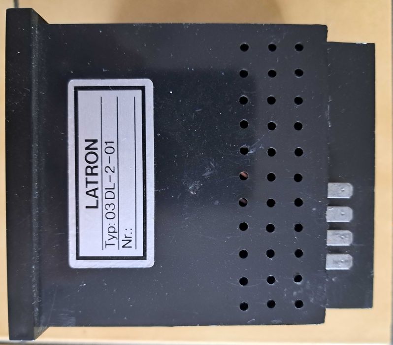 Latron 03DL-2-01 cyfrowy regulator temperatury 5-450st.C