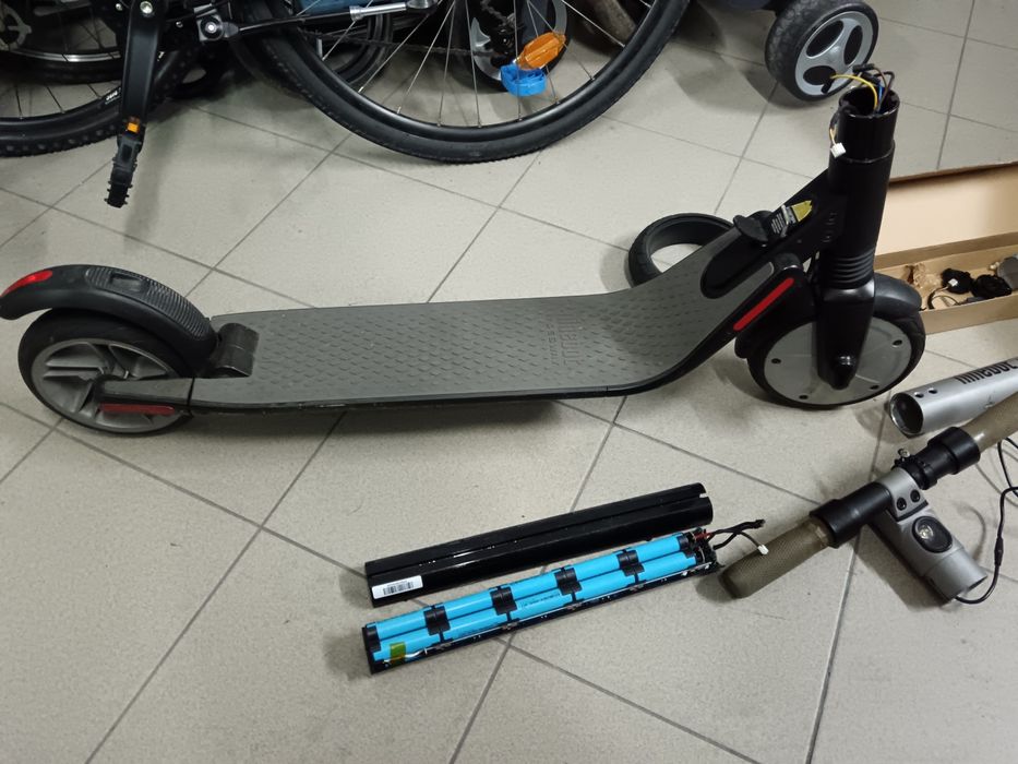 Trotinete Segway ninebot es2