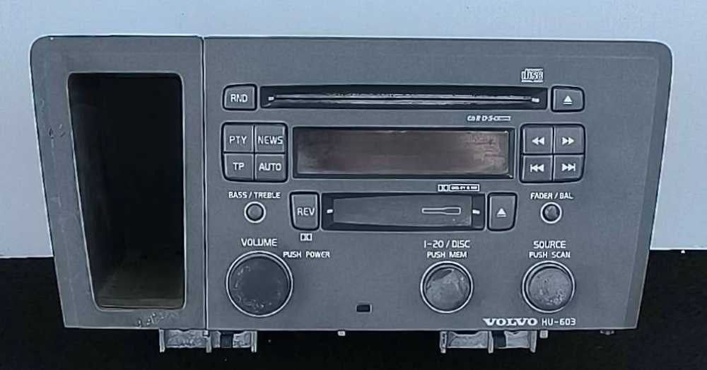 Rádio / Auto Rádio 8651152-1 - VOLVO V70 II
