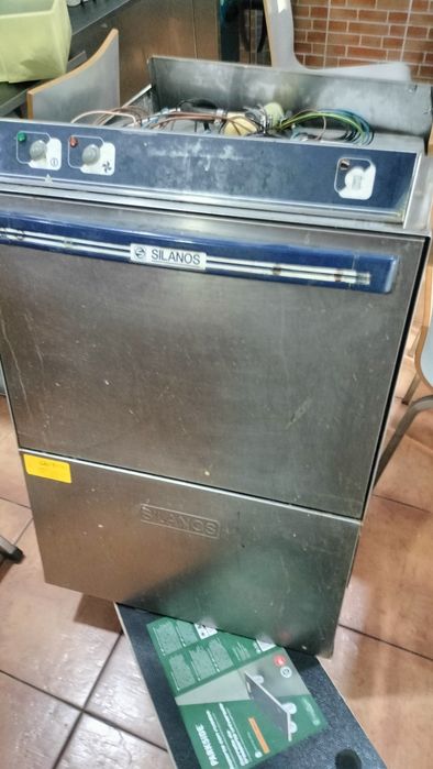 Máquina de lavar loiça lndusttial