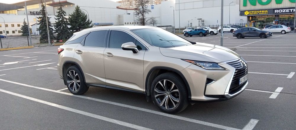 Офіційний Lexus RX 2016