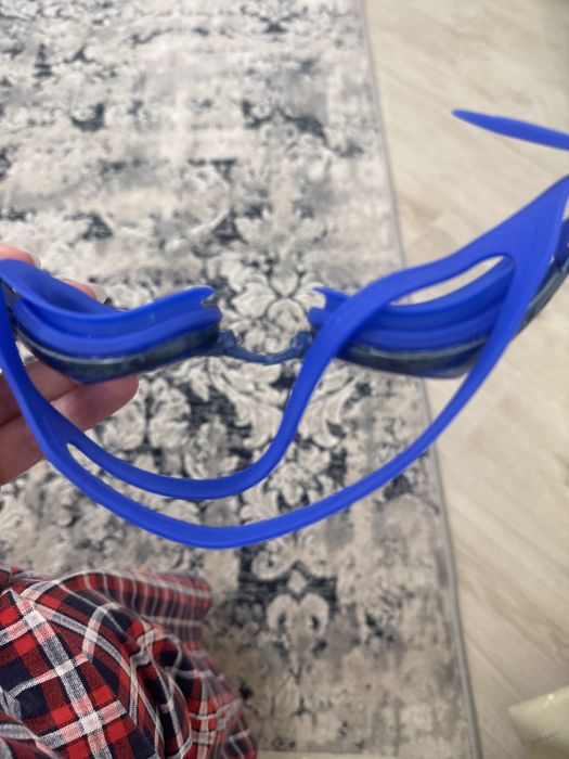 Окуляри для плавання