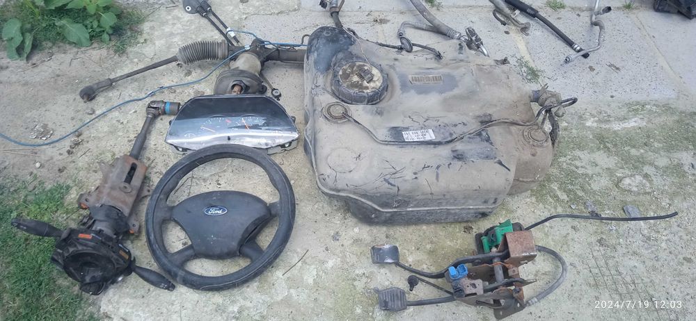 Рульова колонка Ford Focus MK1