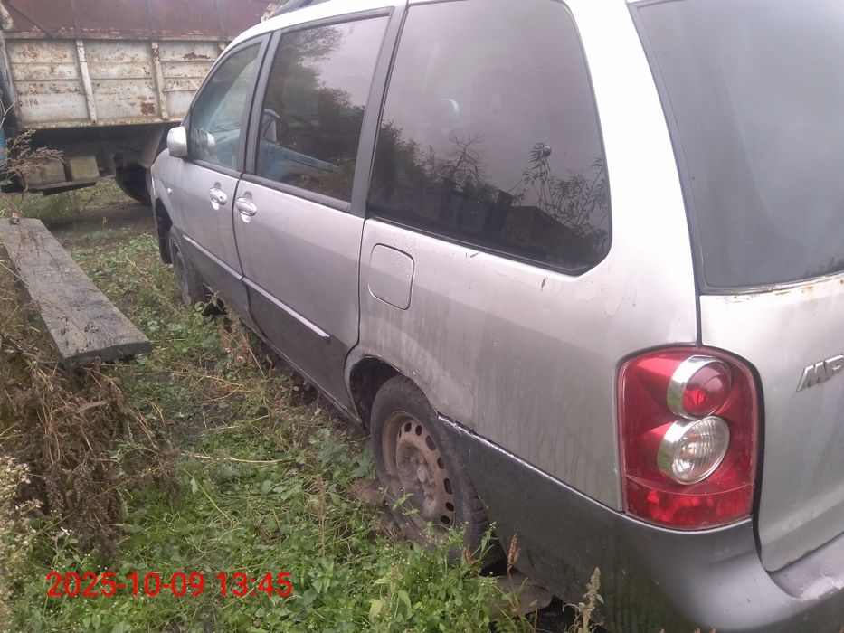 Продам мазду на запчасти