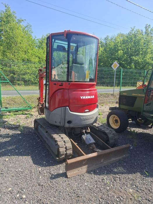 Koparka yanmar vio 25 bobcat jcb cat