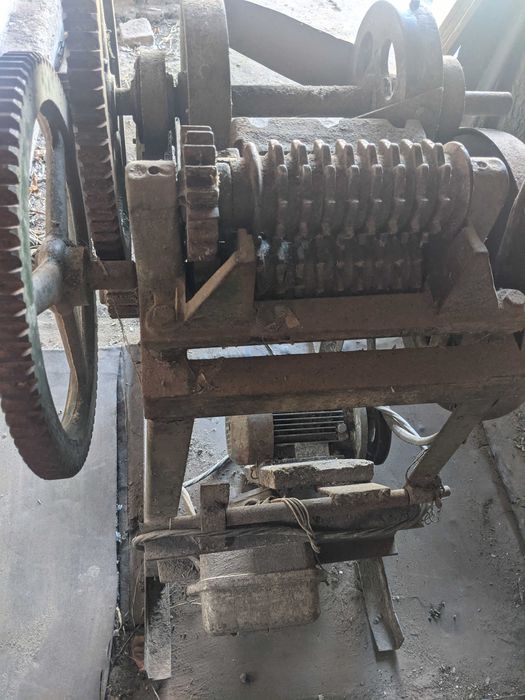 Продам січкарню ...