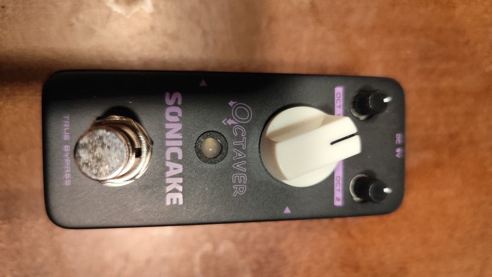 Octaver sonicake efekt gitarowy basowy