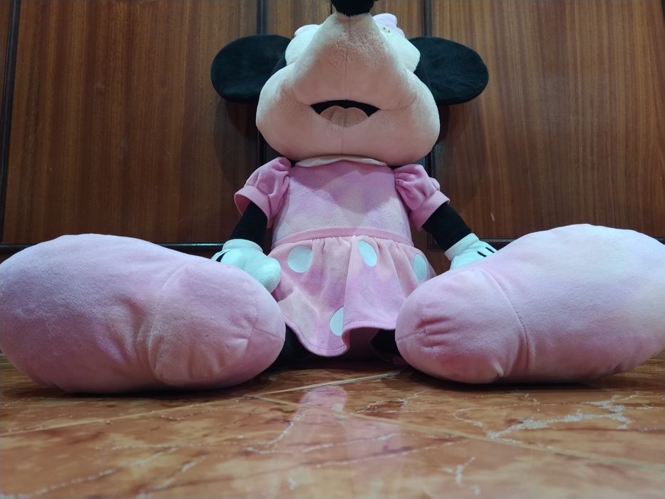 Boneca de peluche Minnie Mouse casa quarto apartamento vivenda gabinet
