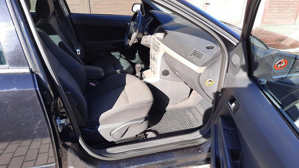 Opel Astra Kombi 1.8 benzyna + LPG 2008r.