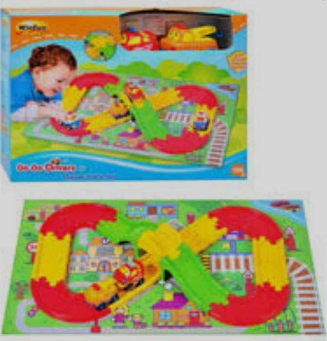 Великий гоночний трек Win fun