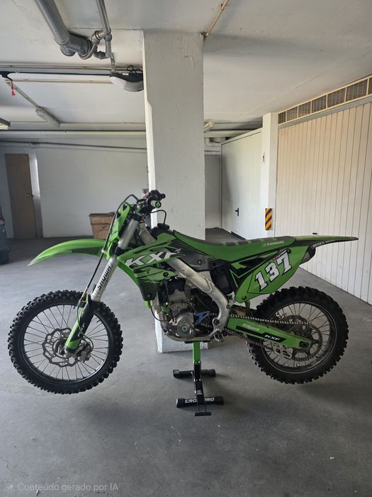 Kawasaki 250 2014 com equipamento (venda à parte) e acessórios