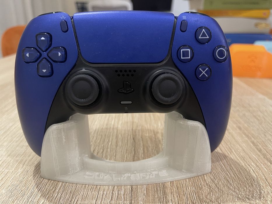 Set of 4 PlayStation Controller Displays64284535127809120