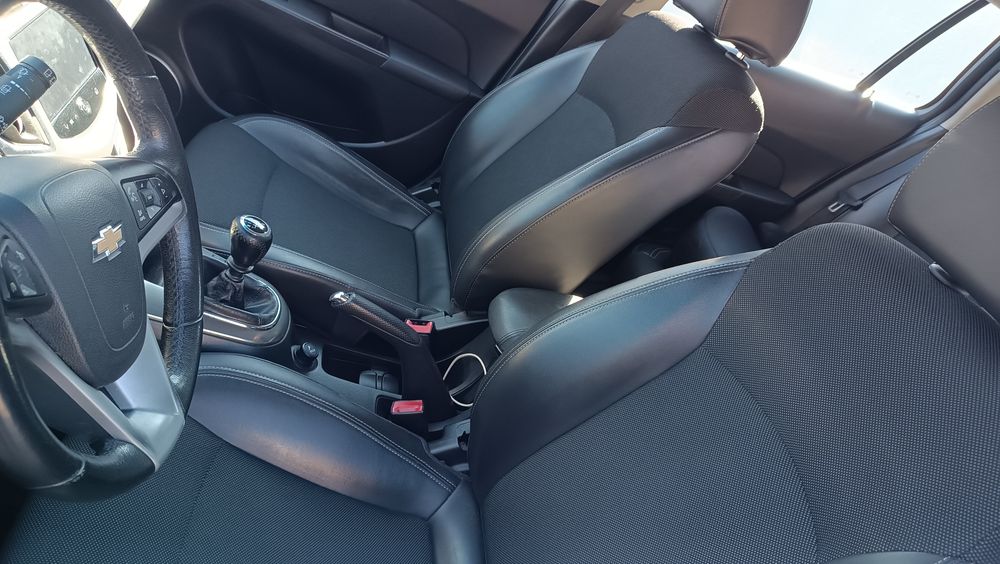 Chevrolet Cruze SW 1.7 VCDI