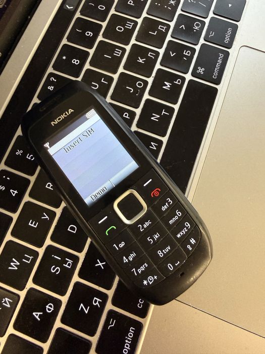 Продам кнопочну нокію