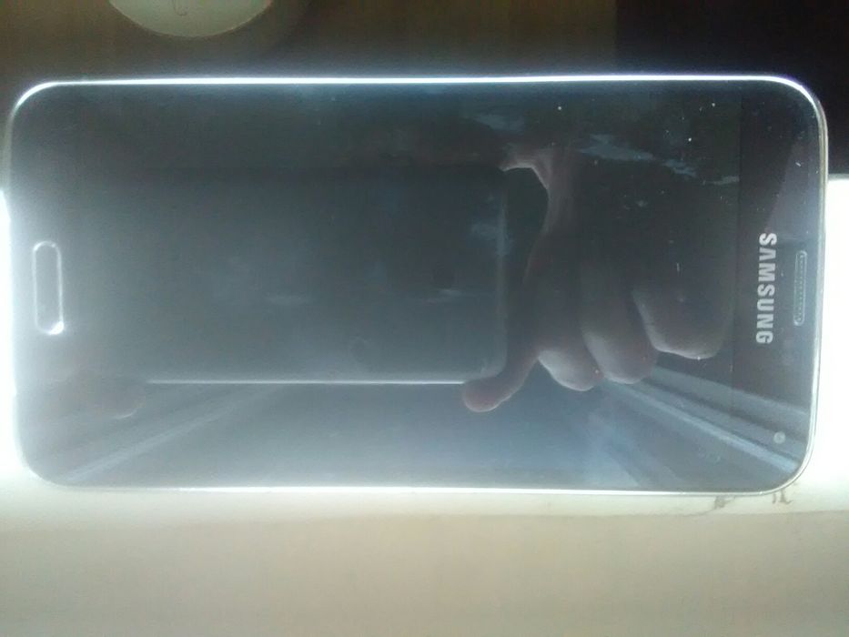 Самсунг s5. 1200грн.