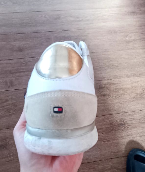 Tommy Hilfiger adidasy 40/41 skora 26 cm