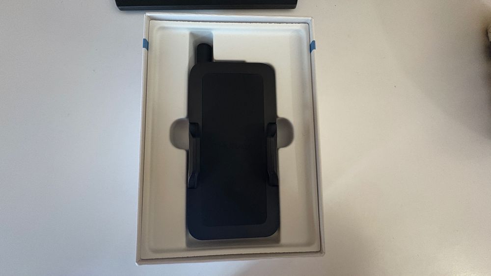 Thuraya Satsleeve + супутниковий термінал телефон