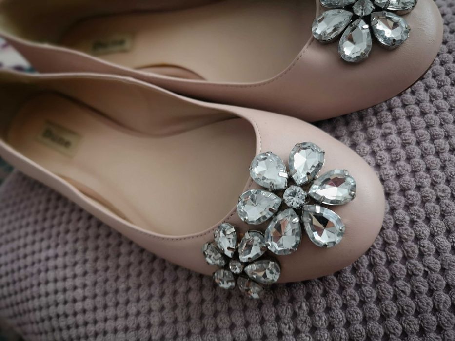 Buty skorzane balerinki 40