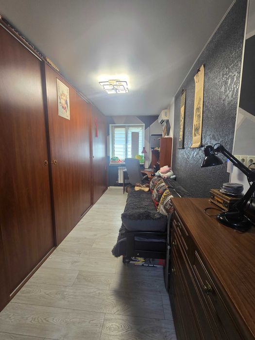Продаж 3-х кімнатна квартира  68 м2 Заводський р-н вул Рюміна / пр Центральний
