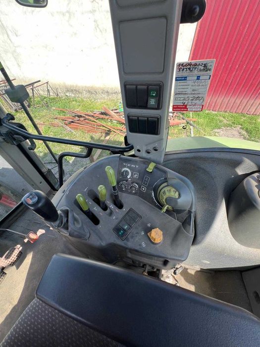 Ciągnik rolniczy CLAAS ARION 610 C – 2012
