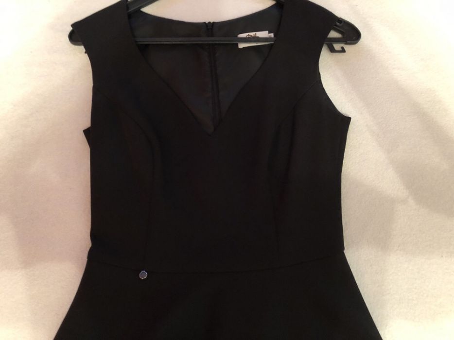 Asymetryczna sukienka roz. 36