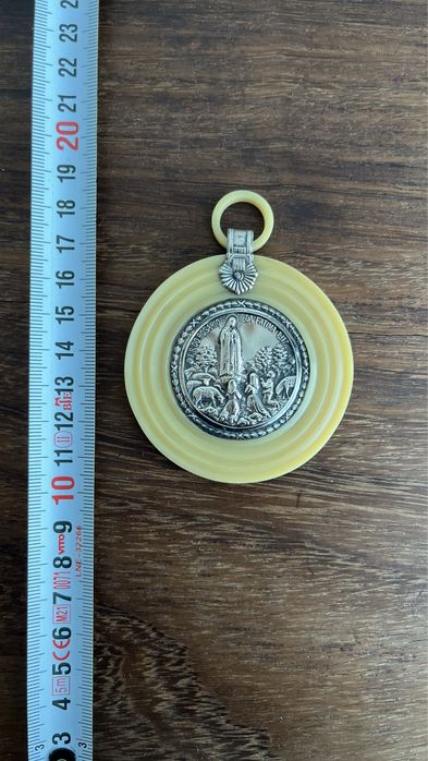 Medalhas de berço em prata