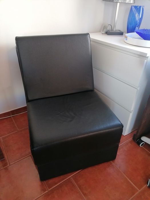 Sofá cambalhota em pele. Excelente estado